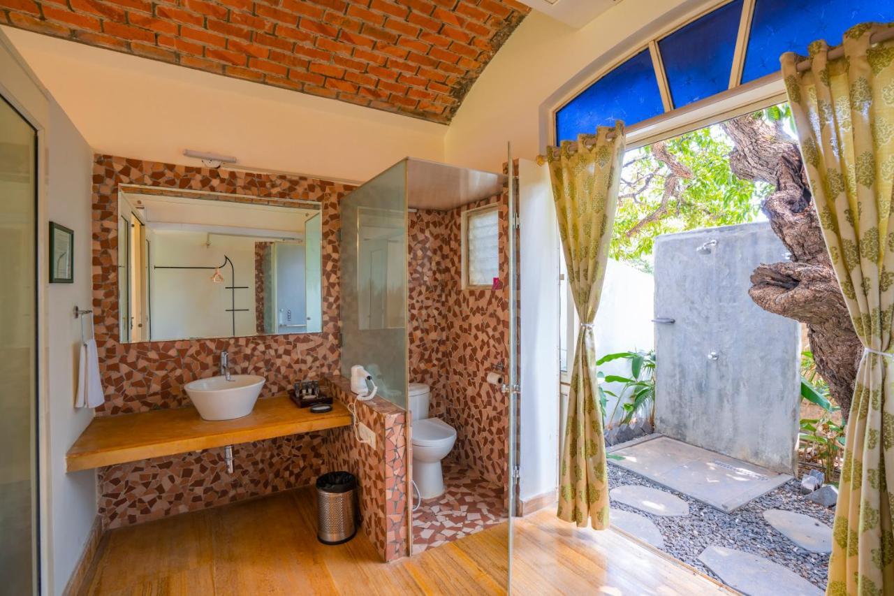 Хостел Moustache Goa Luxuria Вагатор Экстерьер фото